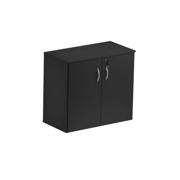 armario bajo, almacenamiento oficina, mueble con puertas, muebles funcionales, organización, almacenamiento compacto.